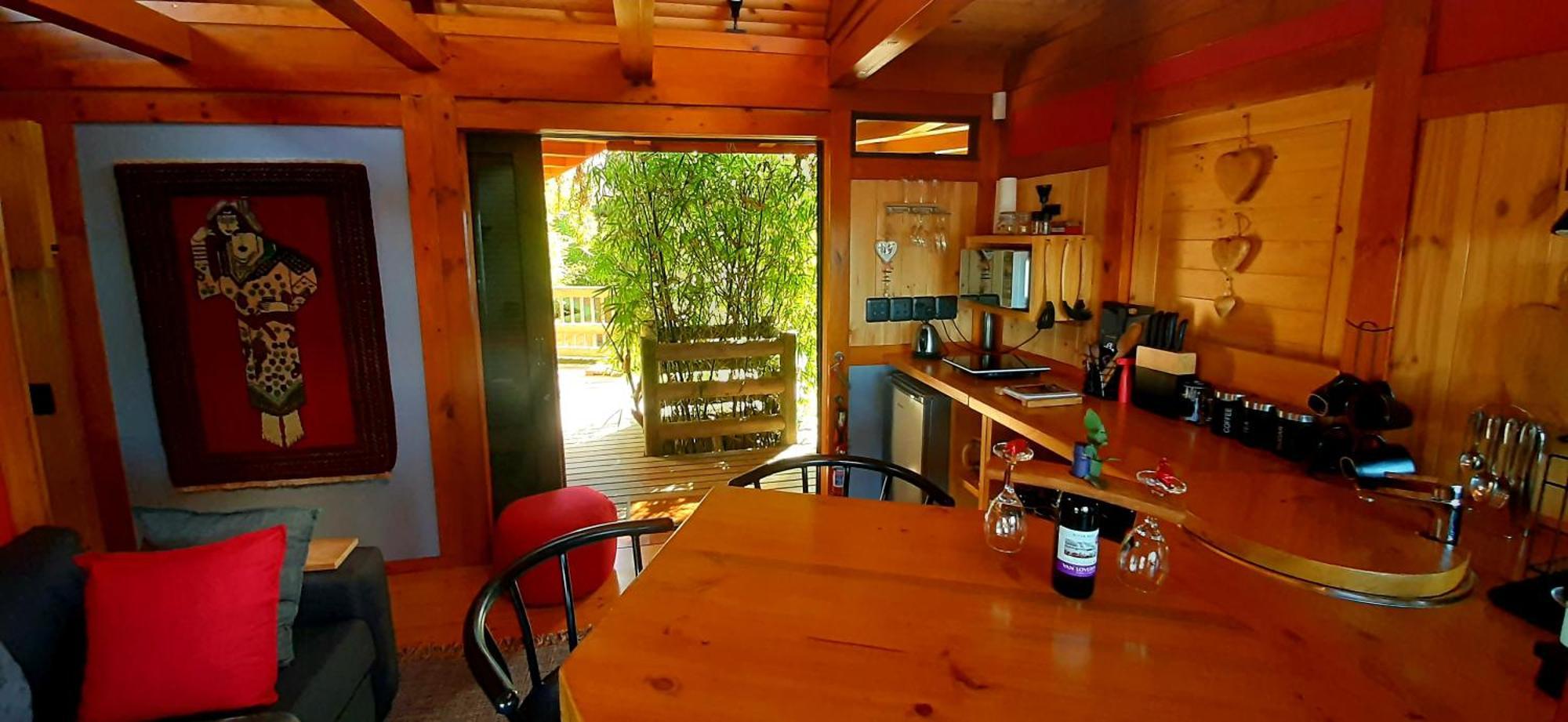 Paradise Private Zen Studios Κνύσνα Δωμάτιο φωτογραφία