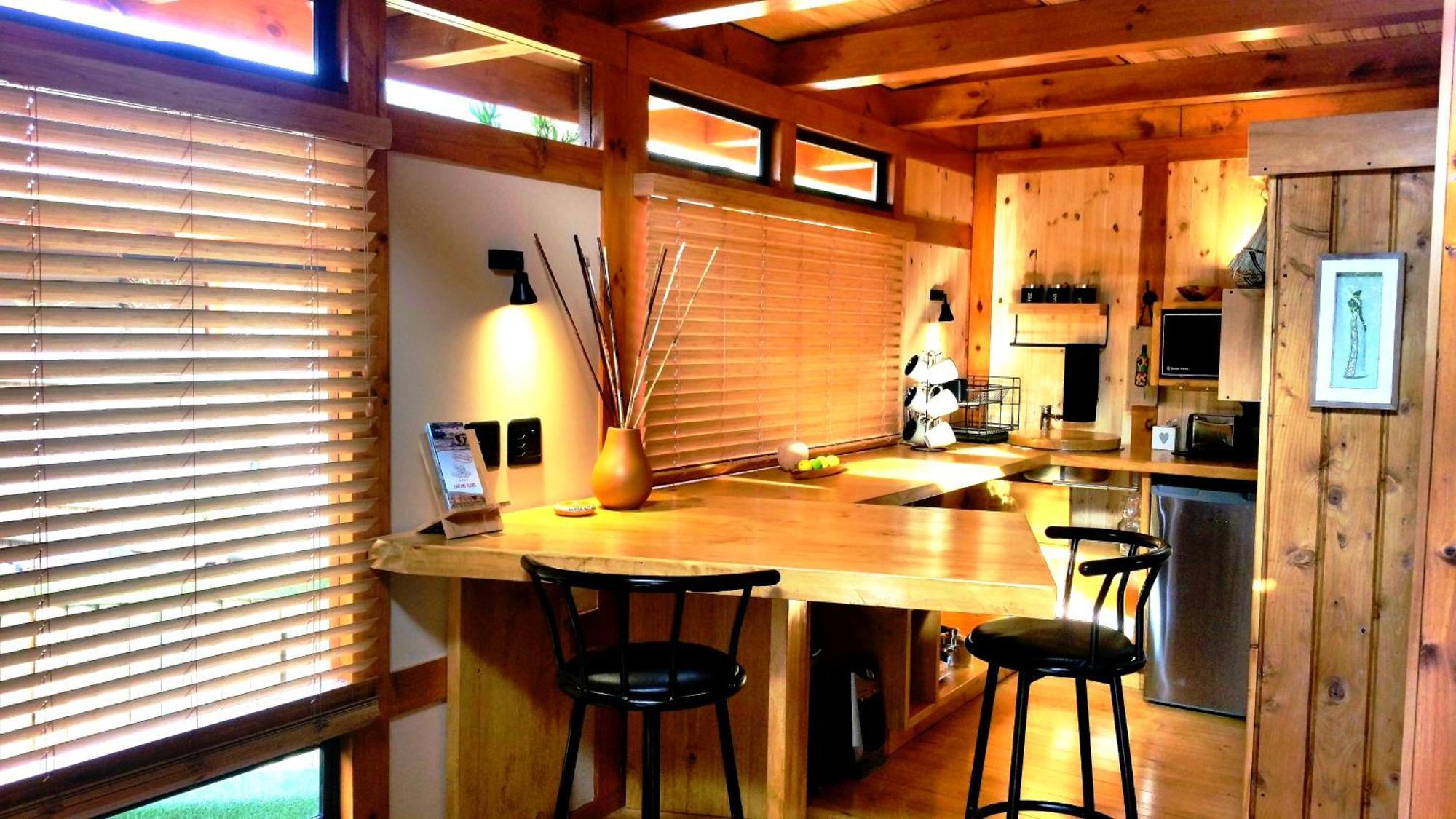 Paradise Private Zen Studios Κνύσνα Δωμάτιο φωτογραφία